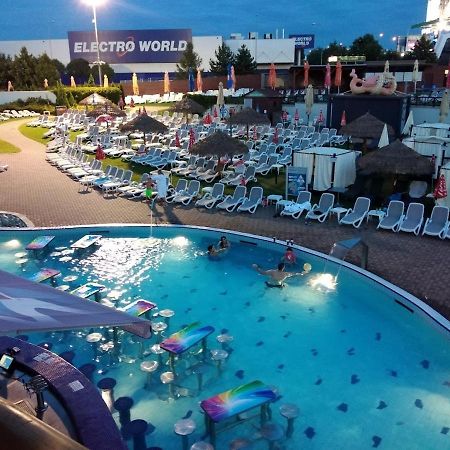 Prostorny 3 Pokojovy Apartman S Dvema Terasami Praga Zewnętrze zdjęcie