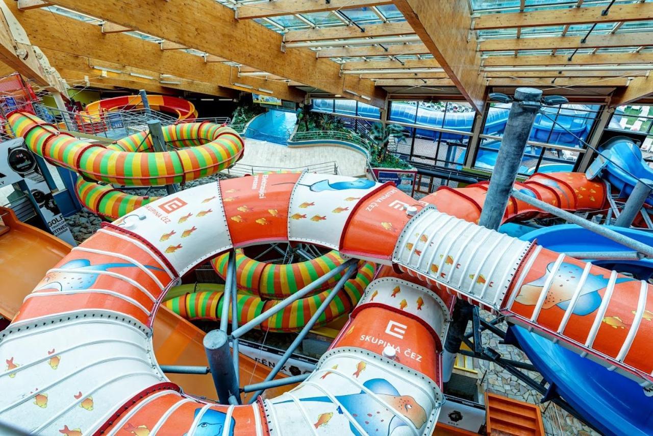 Prostorny 3 Pokojovy Apartman S Dvema Terasami Praga Zewnętrze zdjęcie