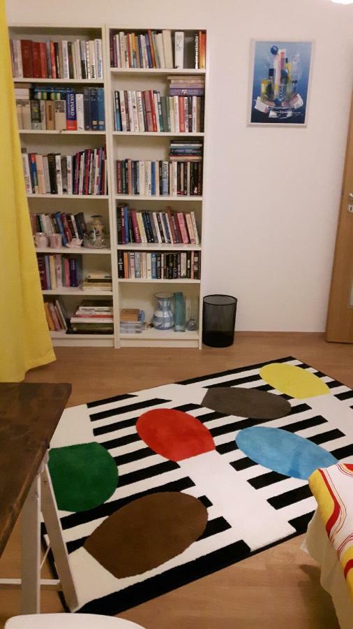 Prostorny 3 Pokojovy Apartman S Dvema Terasami Praga Zewnętrze zdjęcie